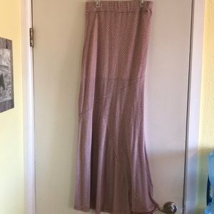 Women’s maxi skirt